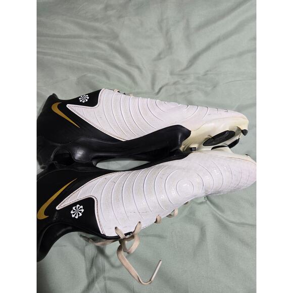 Nike phantom gx size 9 men's white gold and black soccer cleats - Picture 6 of 9